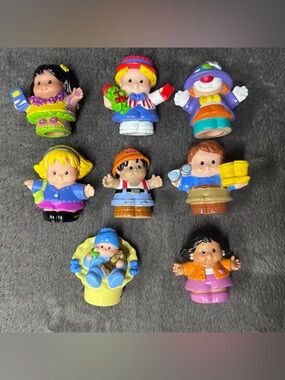 8 Fisher-Price Little People Vtg 90s - 2000s Clown Carnival Dad Hispanic Mom Lot
